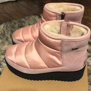 UGG RIDGE MINI